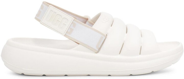 Dad Sandals: The Tops Shoe Fashion Trend of Summer '22 » coco bassey